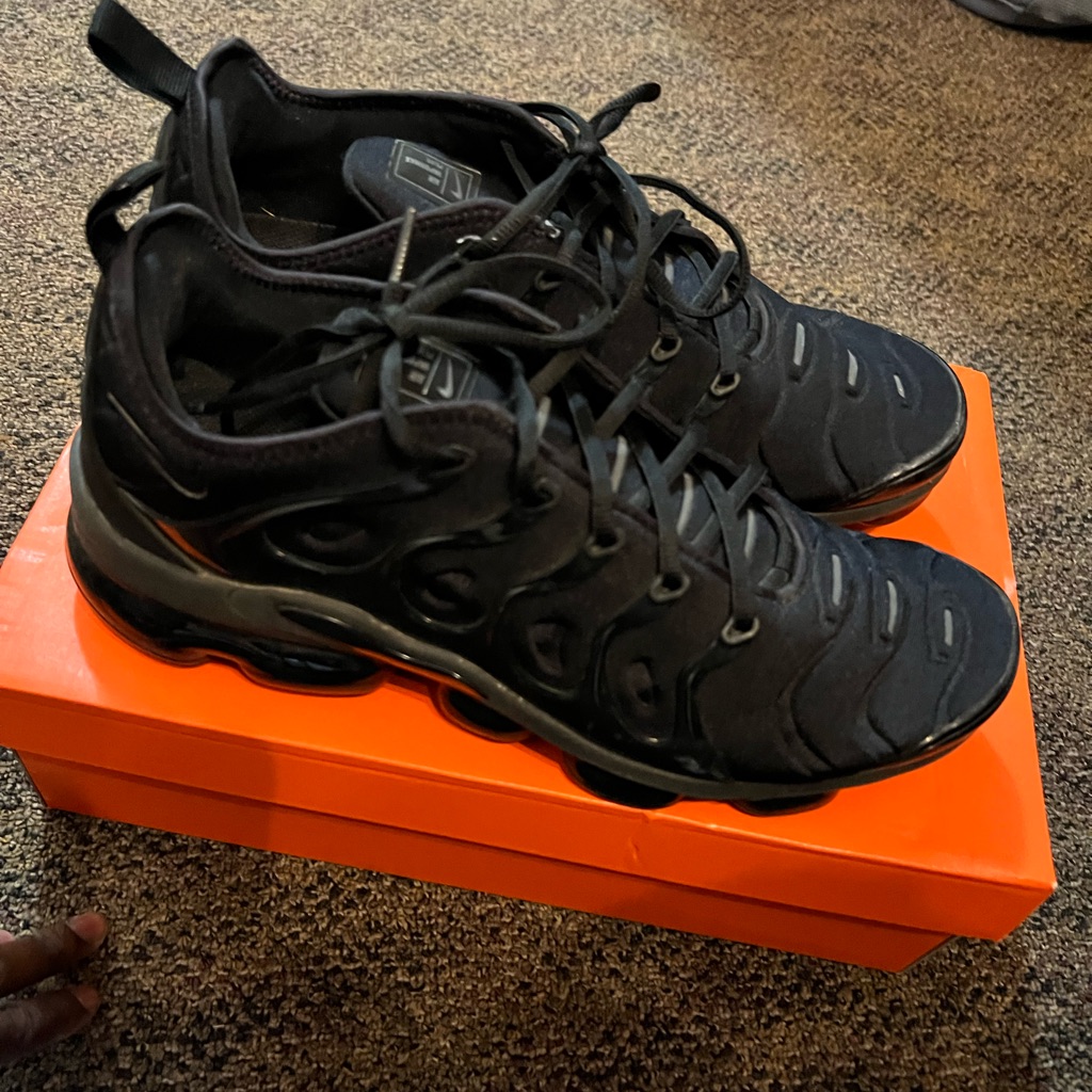 Vapormax Plus